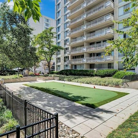 Charming Apartment At Crystal City With Amazing Amenities Arlington Buitenkant foto