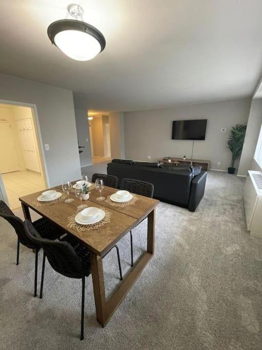 Charming Apartment At Crystal City With Amazing Amenities Arlington Buitenkant foto